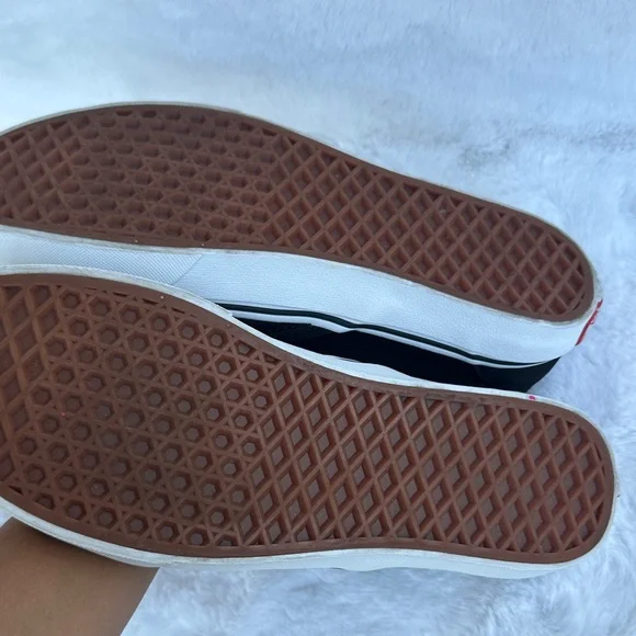 Unisex Vans Black Skull Slip-On Sneakers - Picture 10 of 12